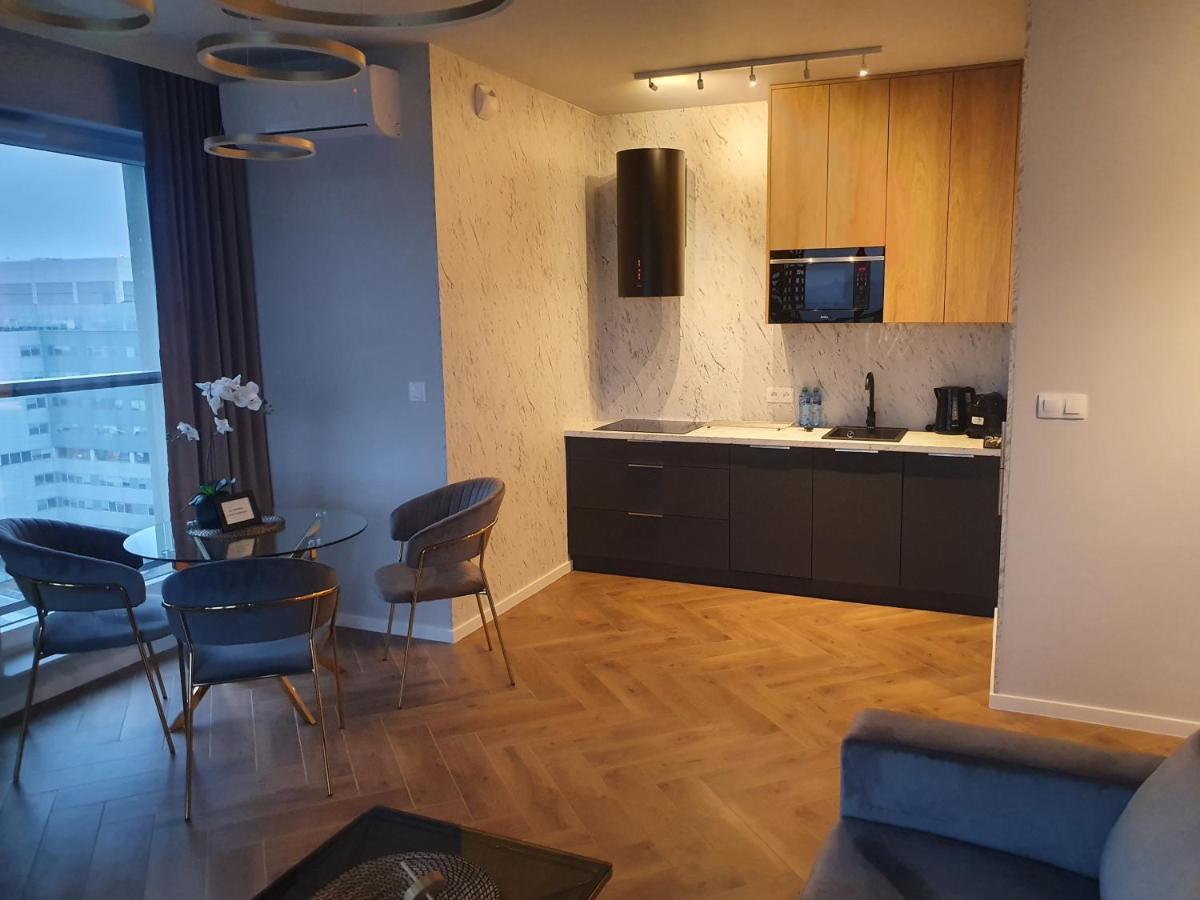 15 Pietro Sokolska 30 Towers Apartments - New - Lux - Parking - Sauna - Gym- And The Best View In Katoviçe Dış mekan fotoğraf
