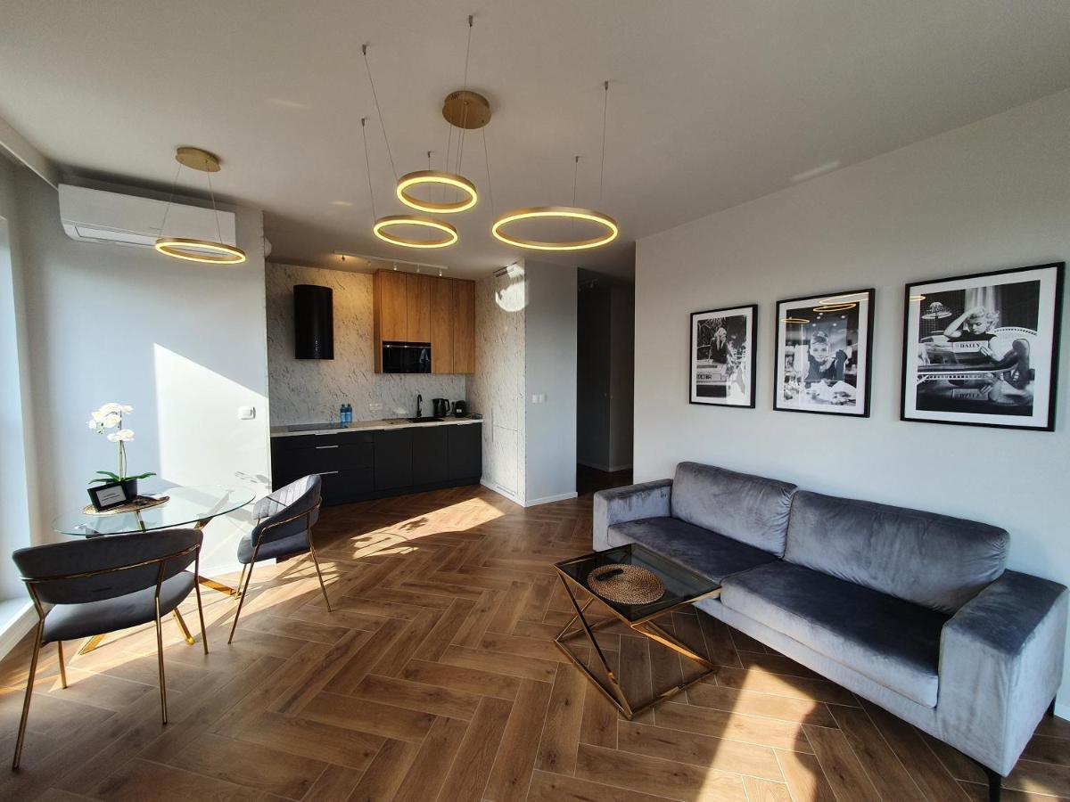 15 Pietro Sokolska 30 Towers Apartments - New - Lux - Parking - Sauna - Gym- And The Best View In Katoviçe Dış mekan fotoğraf