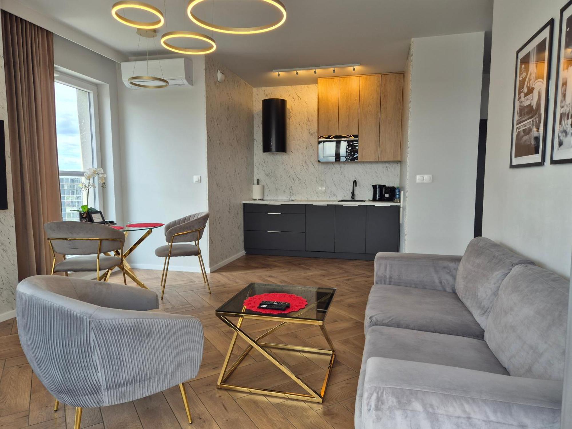 15 Pietro Sokolska 30 Towers Apartments - New - Lux - Parking - Sauna - Gym- And The Best View In Katoviçe Dış mekan fotoğraf